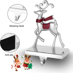 1 x 4 Pack / 3 Reindeer & 1 Pine Treewflake